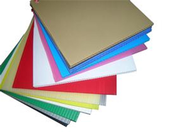 新乡hjc黄金城塑胶中空板的8个优势