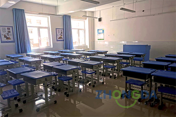 助力开学季|3000余套全新的课桌椅陆续安排发货